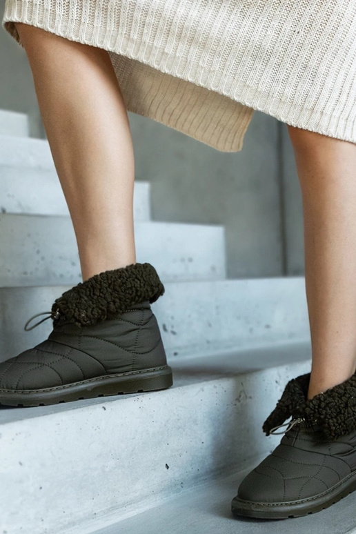 Rohelised isoleeritud lumesaapad...