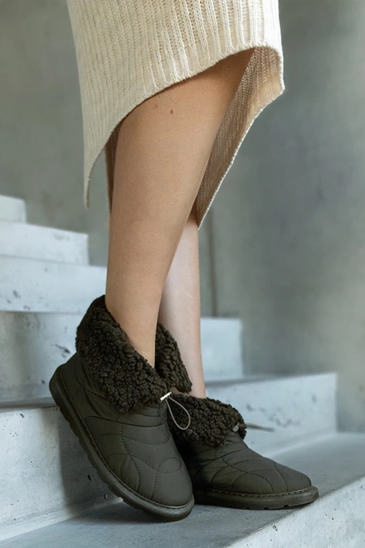 Rohelised isoleeritud lumesaapad...