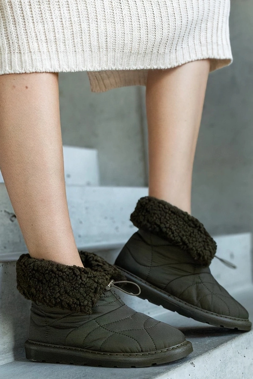 Rohelised isoleeritud lumesaapad...