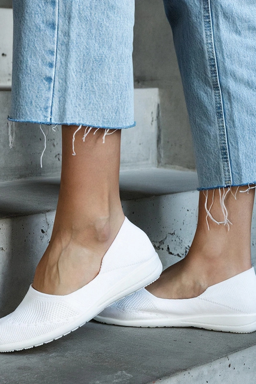 Provencheri valgest kangast...