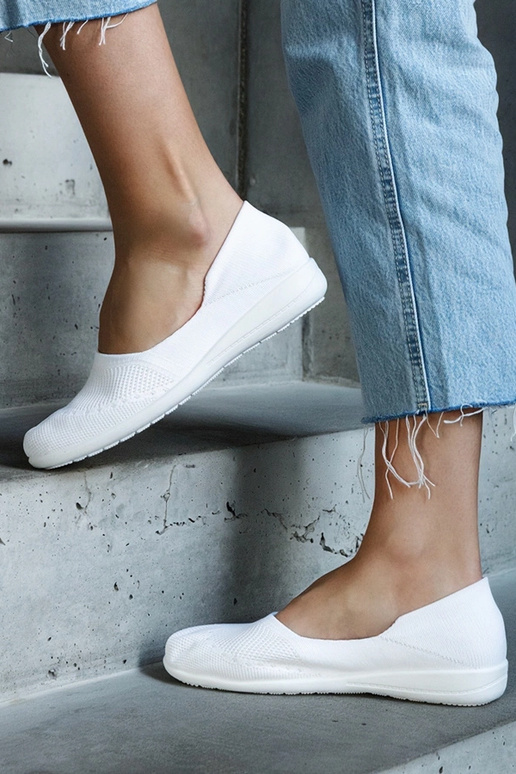 Provencheri valgest kangast...