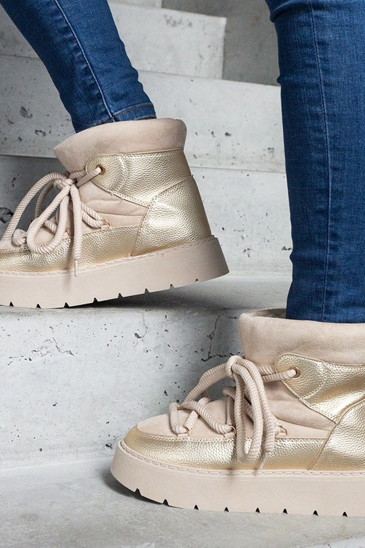 Sapphi beeži karvavoodriga...