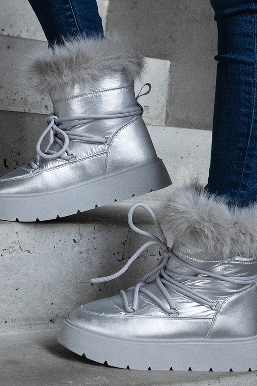 Hõbedase soojustusega lumesaapad...