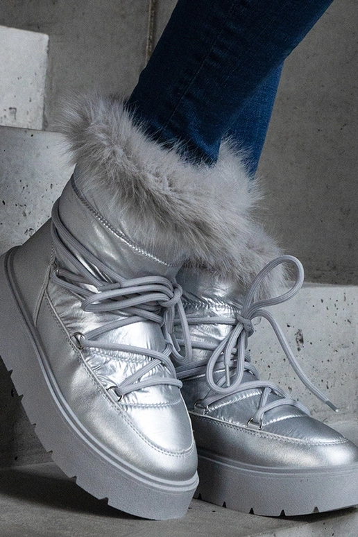 Hõbedase soojustusega lumesaapad...