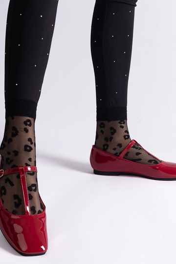 Punased lakknahast...