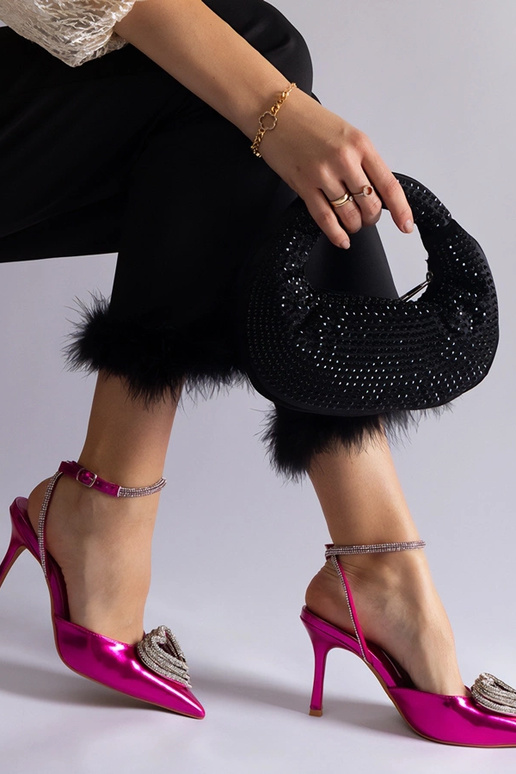 Roosad lahtise ninaga pumbad, mis on...