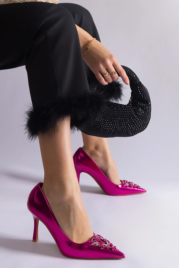 Roosad lakknahast stiletid,...