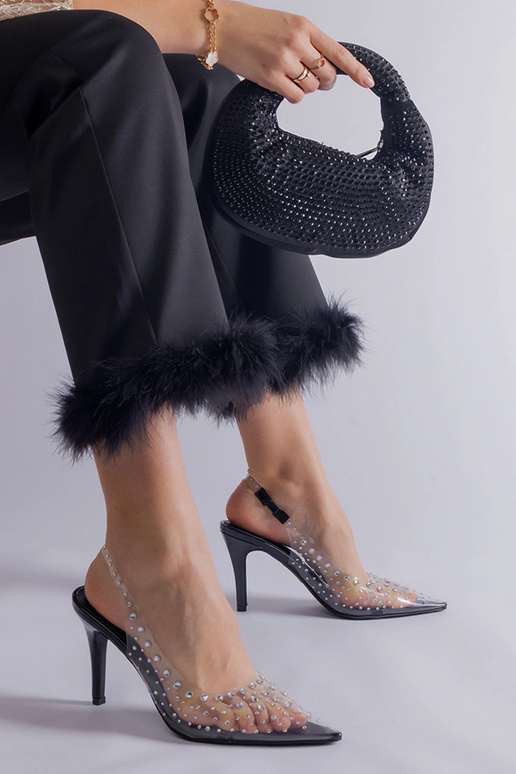 Läbipaistvad kontsakingad avatud...