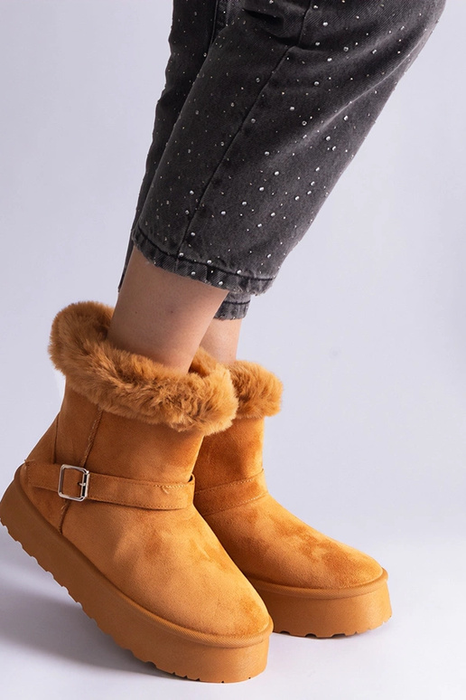 Pruunid soojustatud lumesaapad...