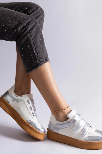 Hõbedased tossud...