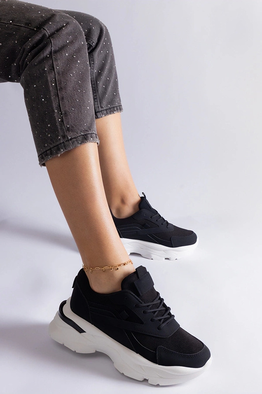 Mustad tossud paksema tallaga Guerrera Mustad tossud paksema tallaga Guerrera