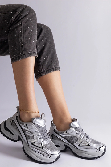 Hõbedased tossud massiivse... 2