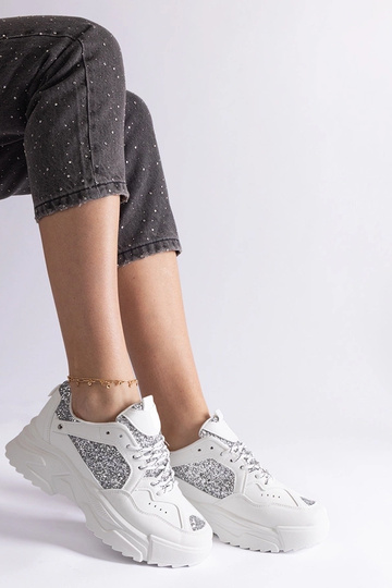 Valged naiste tossud,... 2