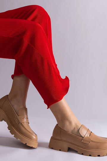 Tumebeežid naiste... 2