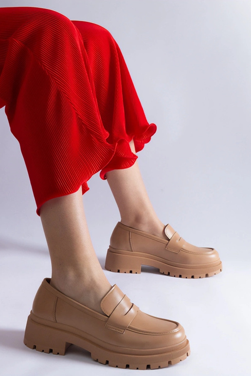 Tumebeežid mokassiinid ökonahast...