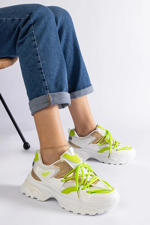 Valged sporditossud Sulamita Valged sporditossud Sulamita