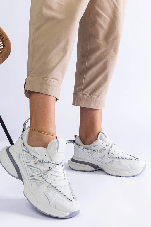 Valged naiste tossud massiivse... Valged naiste tossud massiivse...