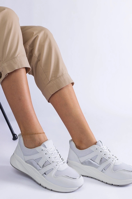 Valged tossud paksu tallaga Sierra Valged tossud paksu tallaga Sierra