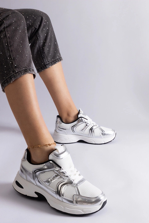 Valged ja hõbedased Ena sporditossud Valged ja hõbedased Ena sporditossud