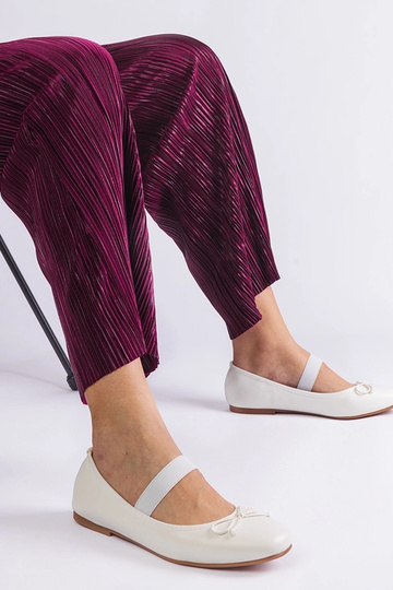 Valged balletikorterid...