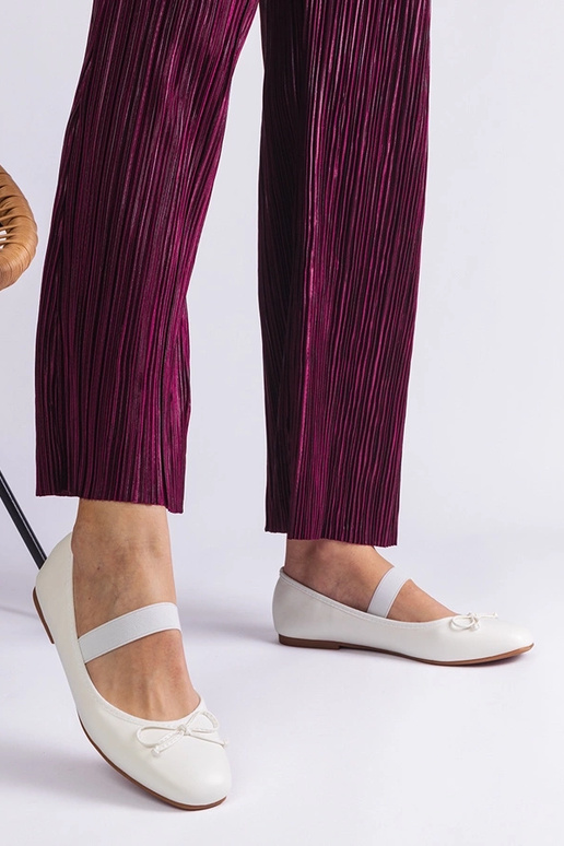 Valged balletikorterid elastse ja...