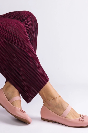 Roosad balletikorrused... 2