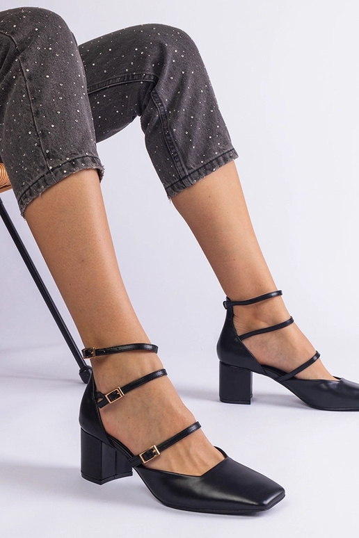 Mustad pumbad plokk-kontsa ja Eridani...