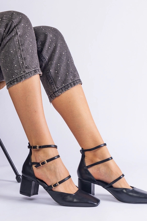 Mustad pumbad plokk-kontsa ja Eridani...