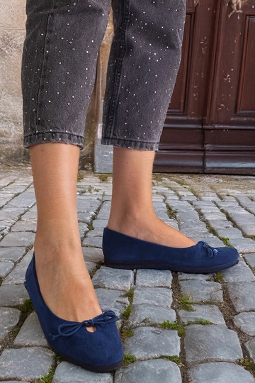 Tumesinised balletikorterid...