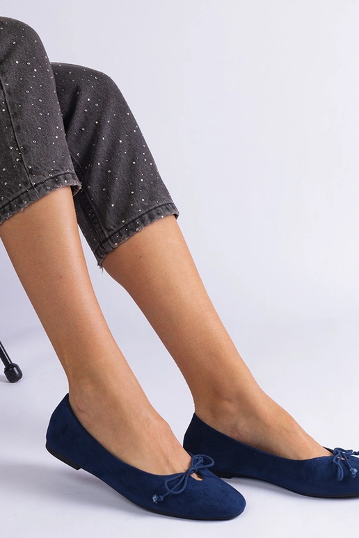 Tumesinised balletikorterid...