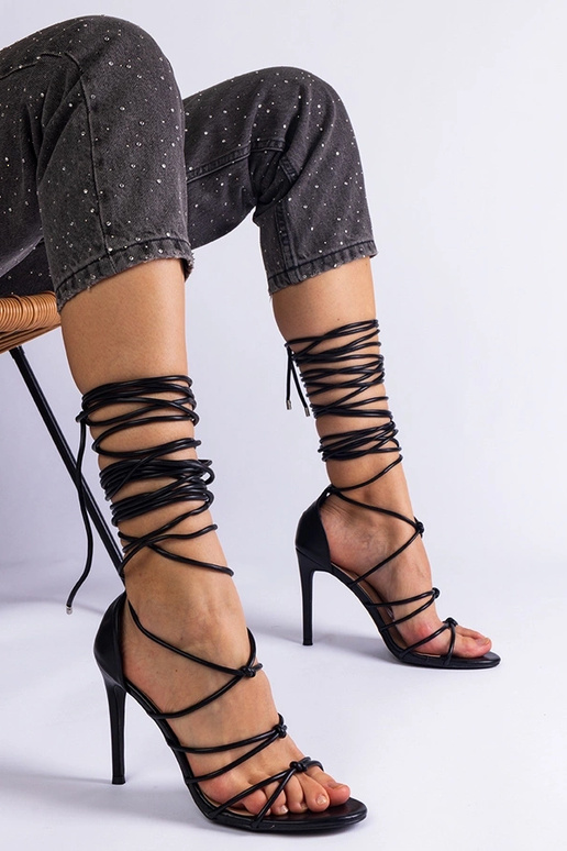 Fortado mustad kõrge kontsaga...