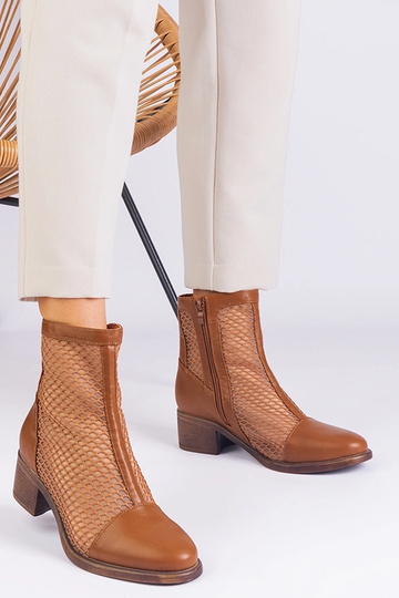 Pruunist võrgust poolsaapad... 2