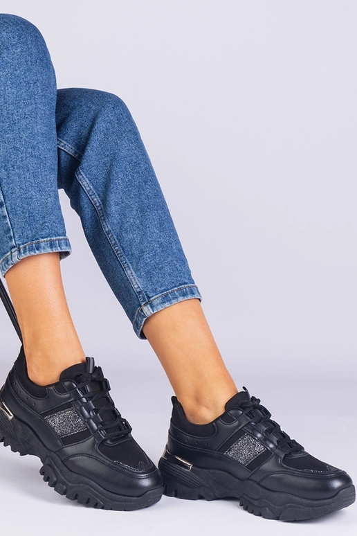 Mustad naiste tossud, mis on... Mustad naiste tossud, mis on...