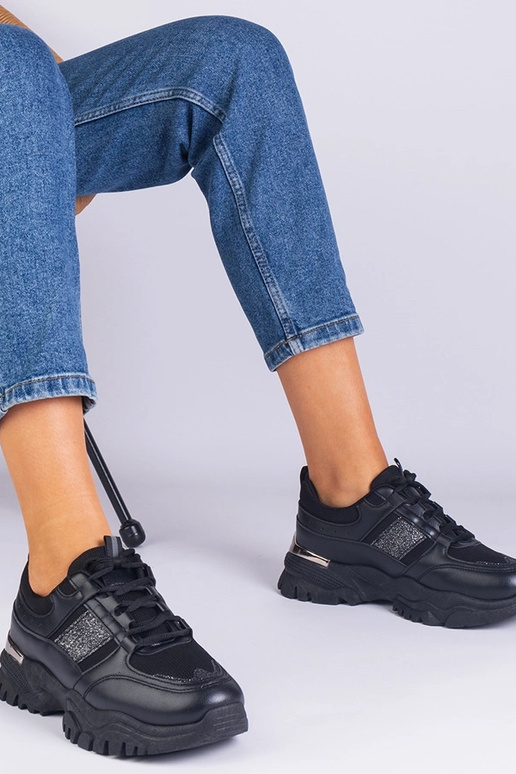 Mustad naiste tossud, mis on... Mustad naiste tossud, mis on...