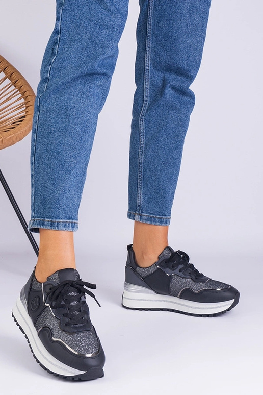 Mustad naiste tossud, mis on... Mustad naiste tossud, mis on...