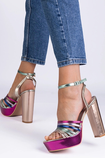 Mitmevärvilised paksud...