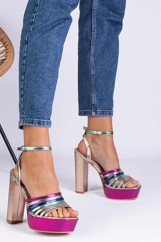 Mitmevärvilised paksud Veransa...