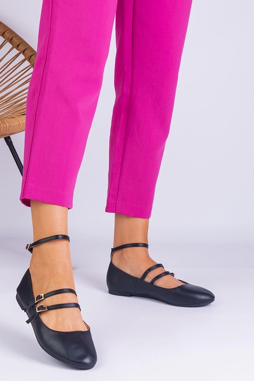 Mustad baleriinad kunstnahast...