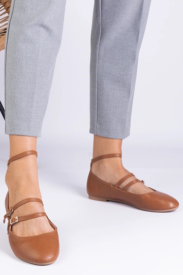 Pruunid kunstnahast... 2