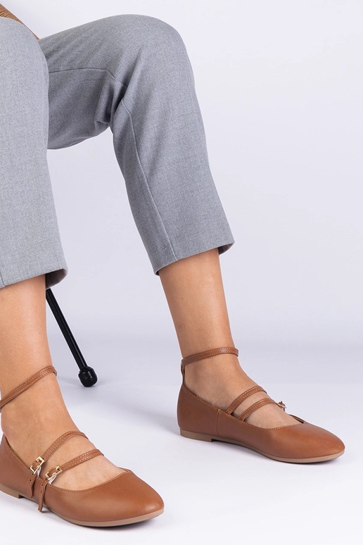 Pruunid kunstnahast baleriinad...