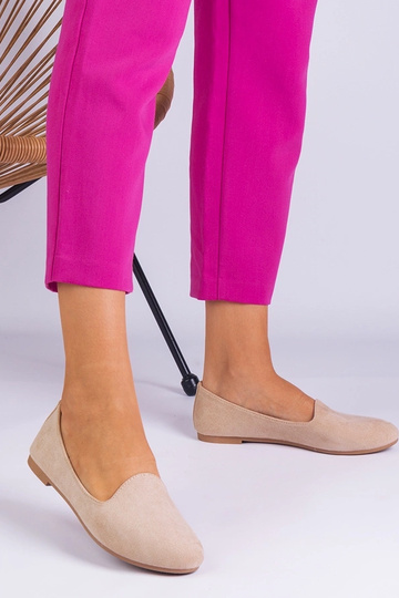 Kreemi värvi klassikalised... 2