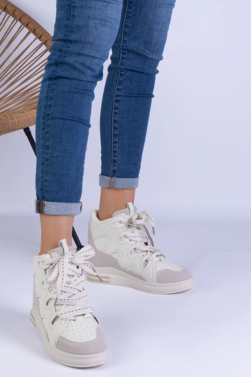 Valged naiste tossud... 2