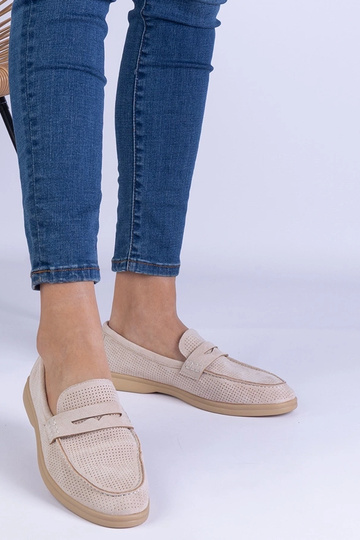 Kreemi värvi klassikalised... 2