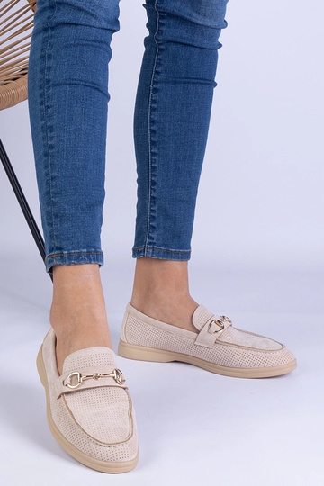 Kreemi värvi kunstnahast... 2