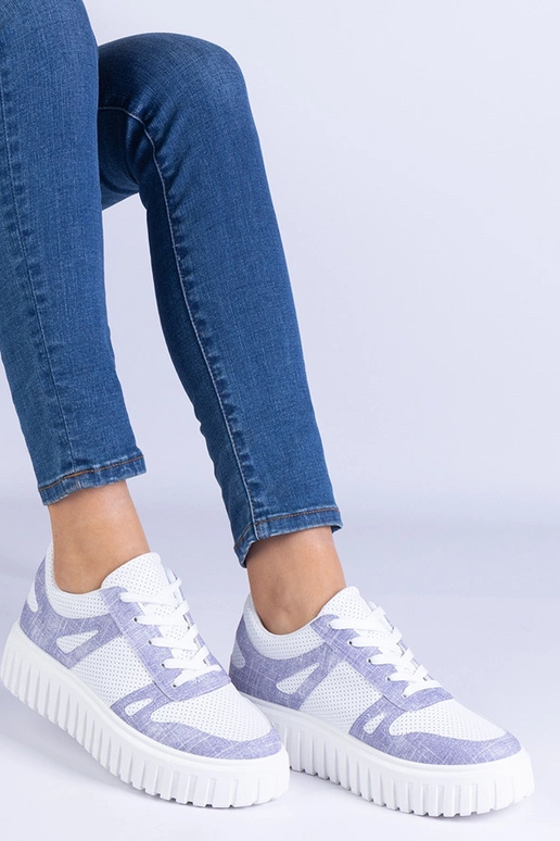 Lillad ažuursed tossud massiivse...