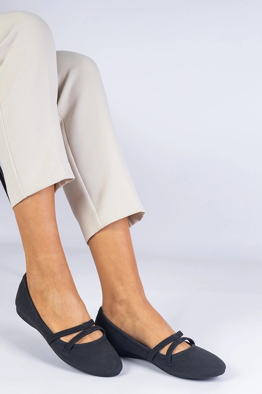 Mustad naiste baleriinad, mis on... Mustad naiste baleriinad, mis on...