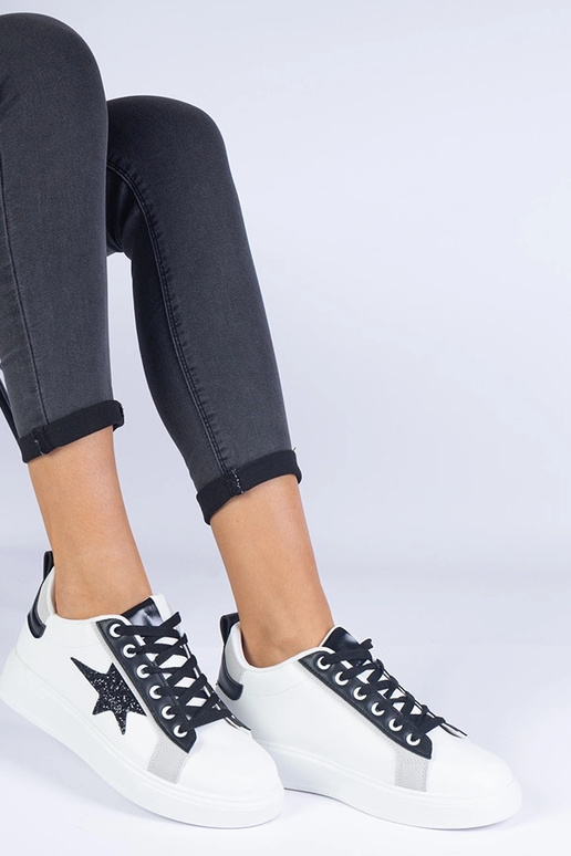 Moransi särava tähega kaunistatud... Moransi särava tähega kaunistatud...