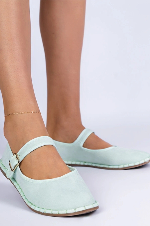 Rohelised naiste baleriinid kinnisega...