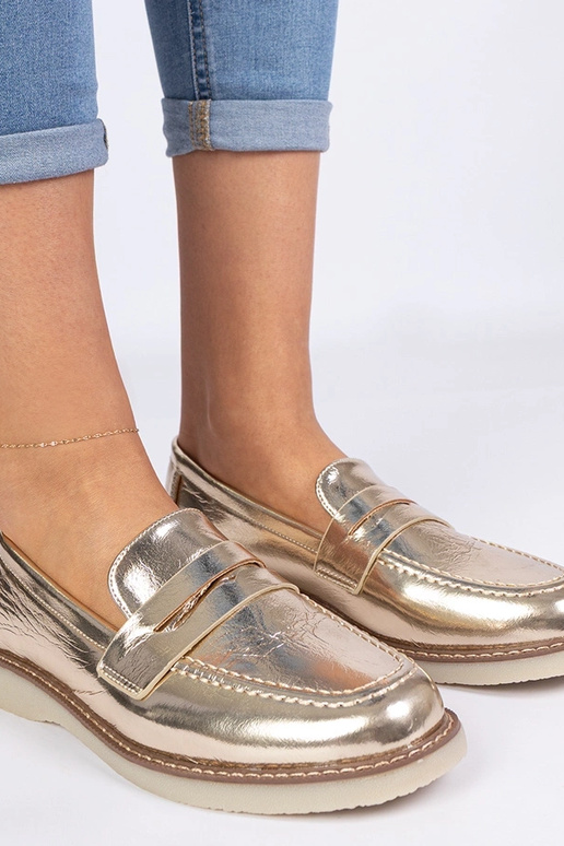 Kuldne klassikaline naiste mokasiin...