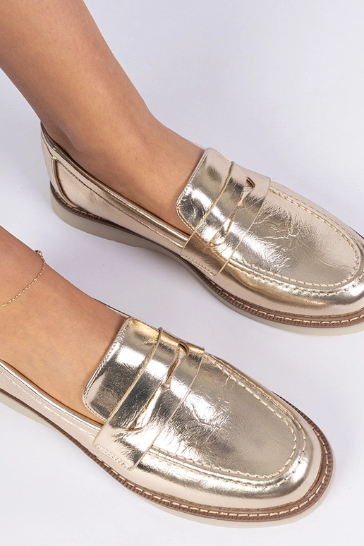 Kuldne klassikaline naiste mokasiin...